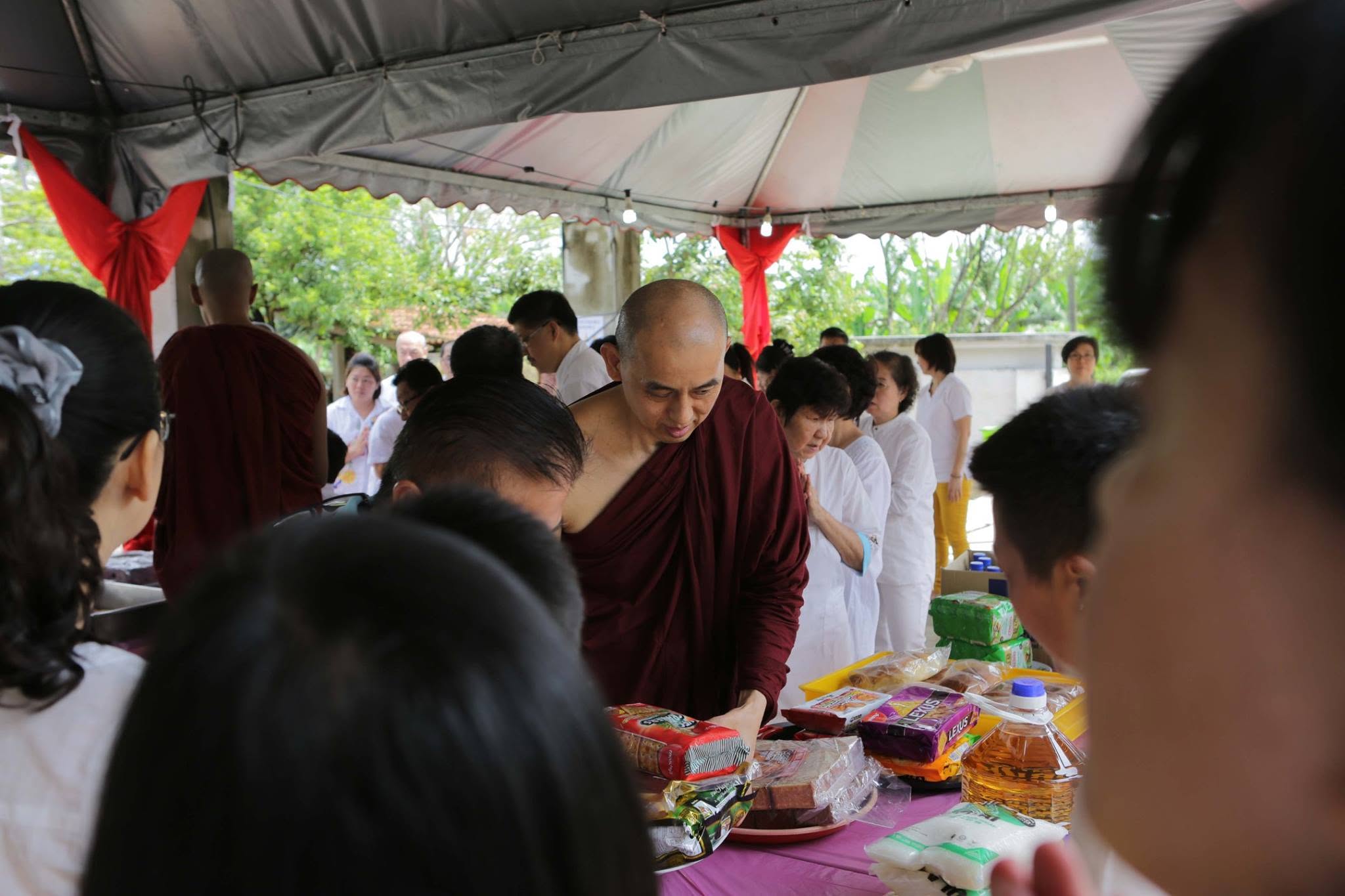 2018 Vesākha Pūjā Day & Eve Retreat - Image 20