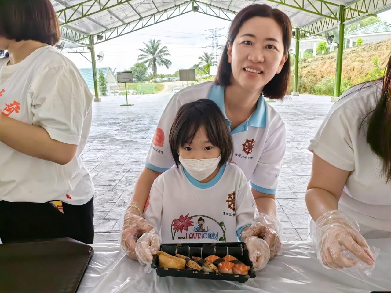Saṅgha Honor Day – Parent-Child Handmade Sushi Offering to the Saṅgha - Image 6