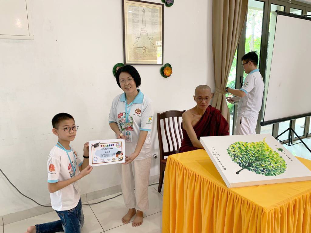 2018/19 DhammaJāta Children Sunday School Graduate - Image 14