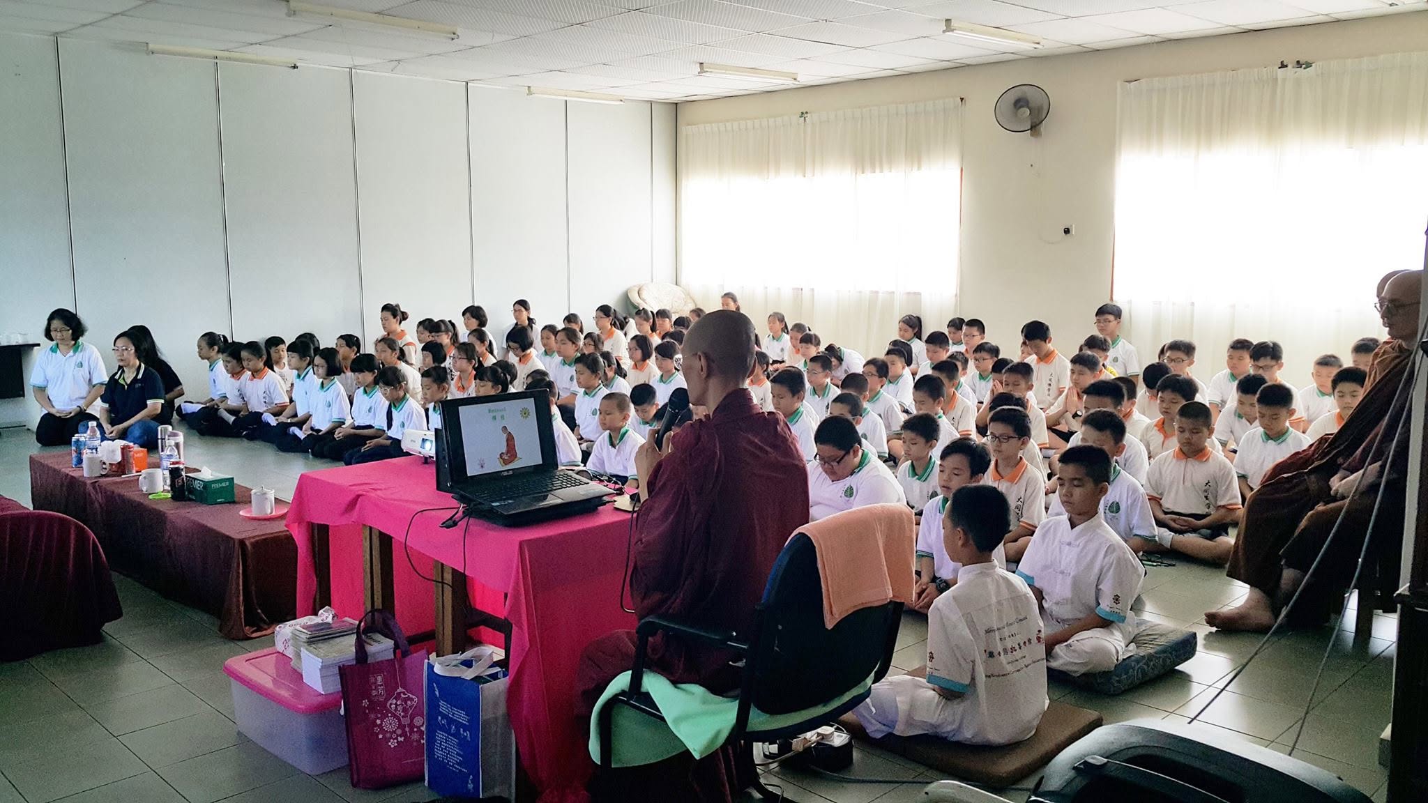 2017 Tai Tong Primary School Buddhist Society Learning Dhamma - Image 7