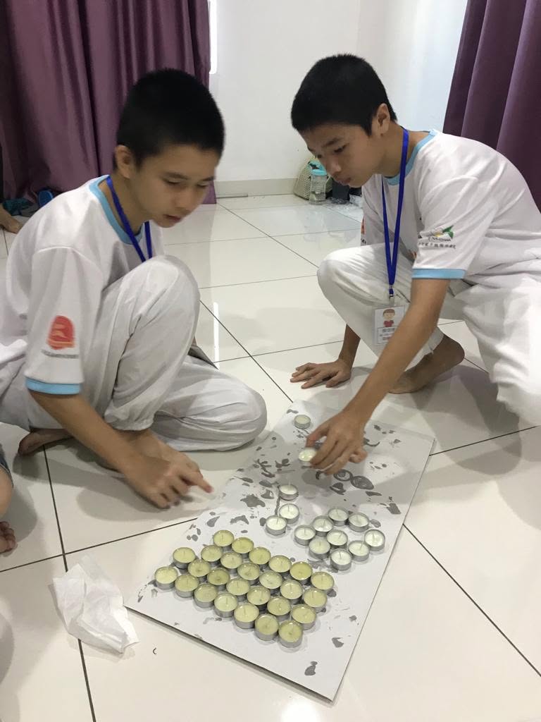 2019 Kaṭhina Celebration: Paper Lotus & Candle Crafting by Children & Youth Dhamma Class - Image 16