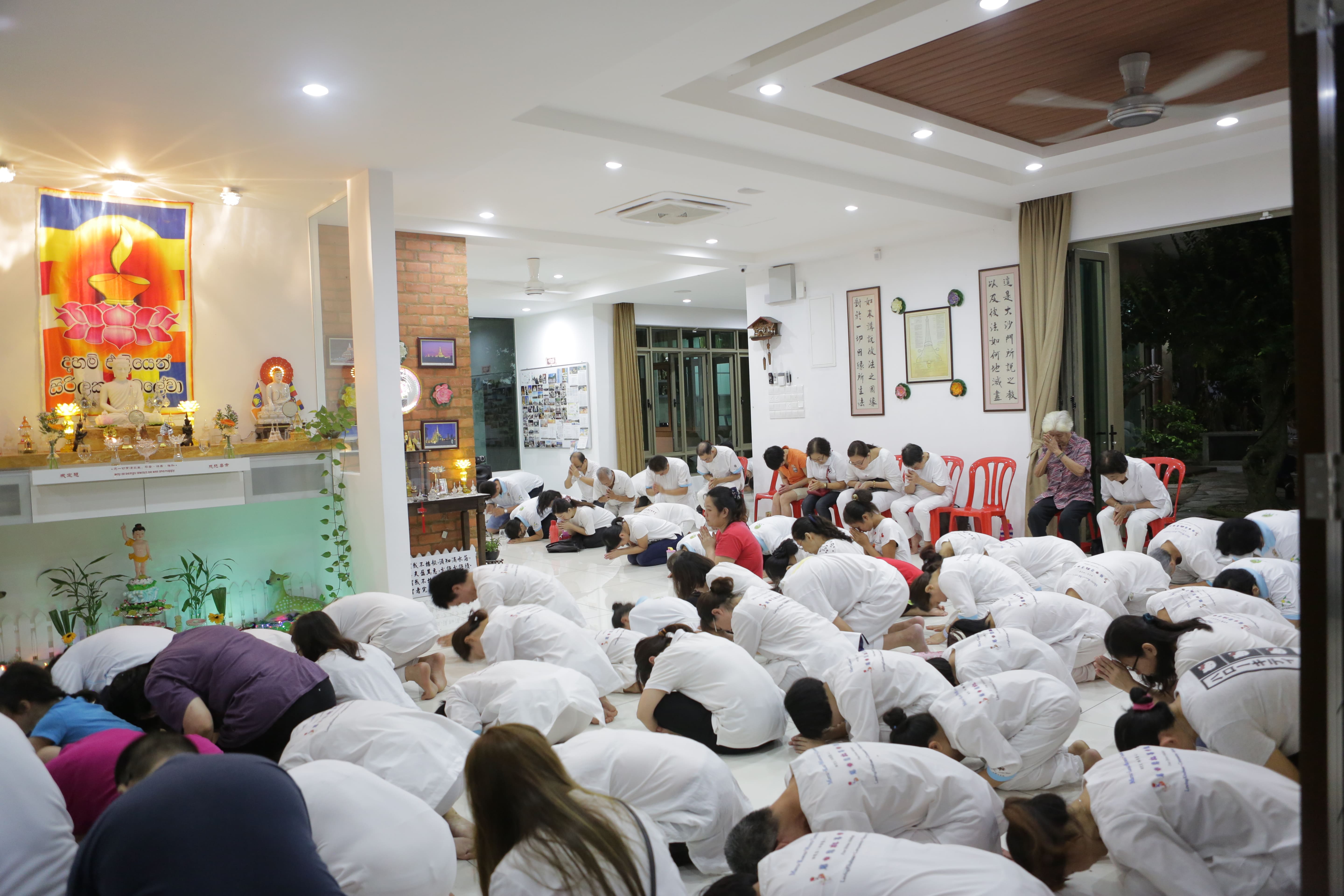 2018 Vesākha Pūjā Day & Eve Retreat - Image 56