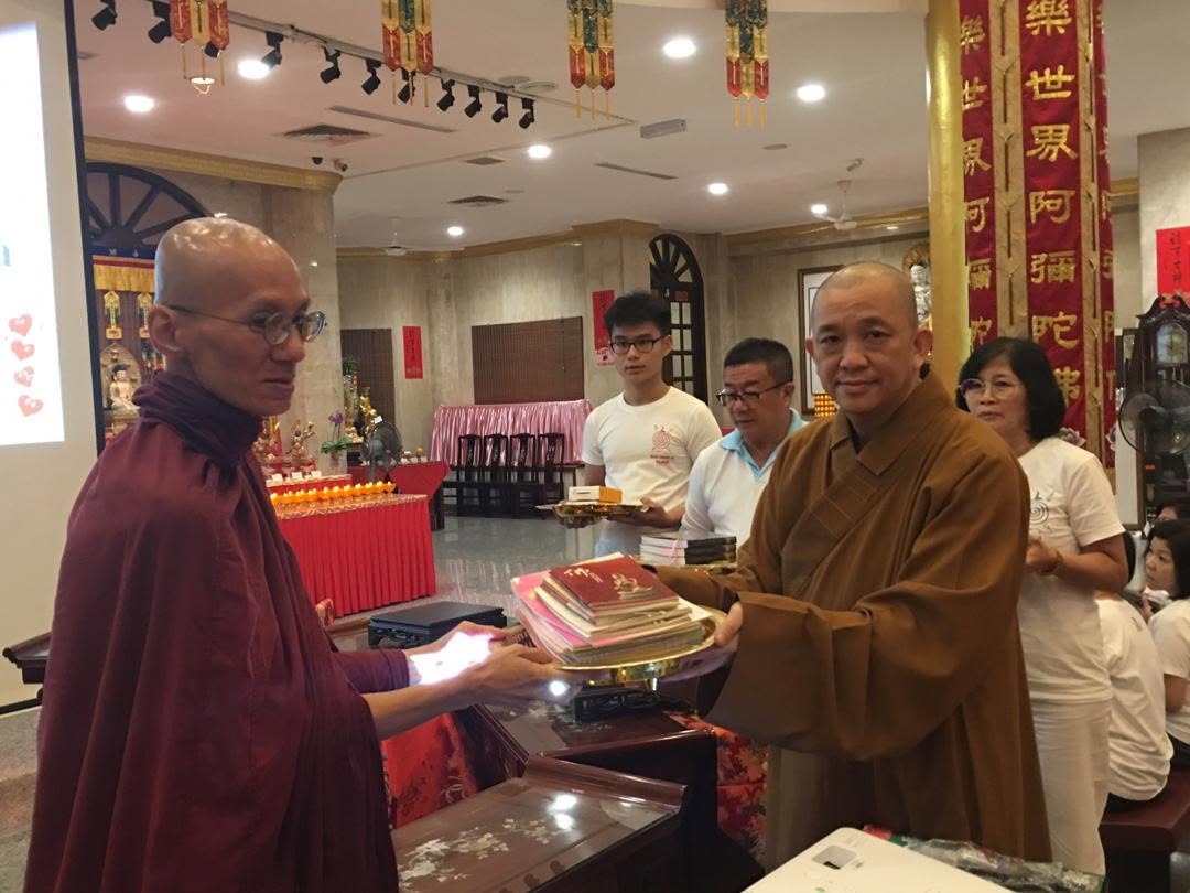 2019 Selangor · Happy Garden — Young Volunteers Serve the Saṅgha in Alms-round & Dhamma Propagation - Image 21