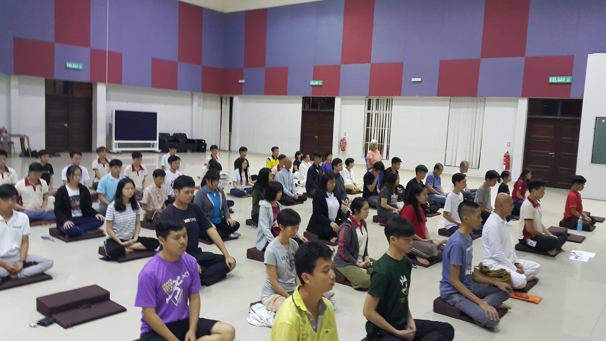 2019 Universiti Sains Malaysia Engineering Campus Buddhist Society Learning Dhamma - Image 5