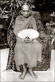 <p>Established Forest Tradition Sri Kalyāni Yōgāshrama Saṁsthā</p>